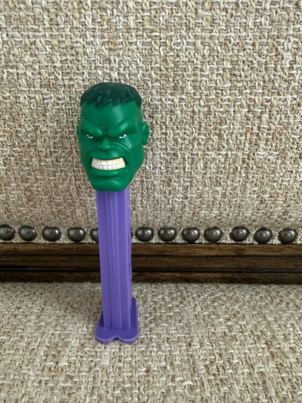 Marvel Disney The Incredible Hulk Pez Dispenser 2009 purple base dark green face